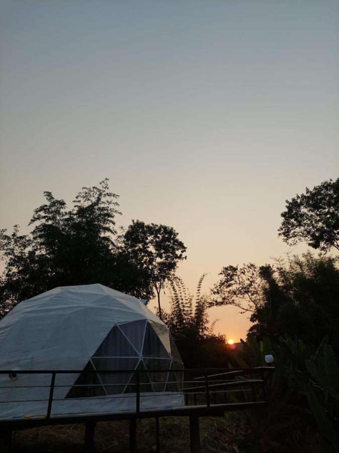 นรดีฮิวล์ รีสอร์ต เขาแผงม้า วังน้ำเขียว Hotel Ban Sap Bon  Exterior foto