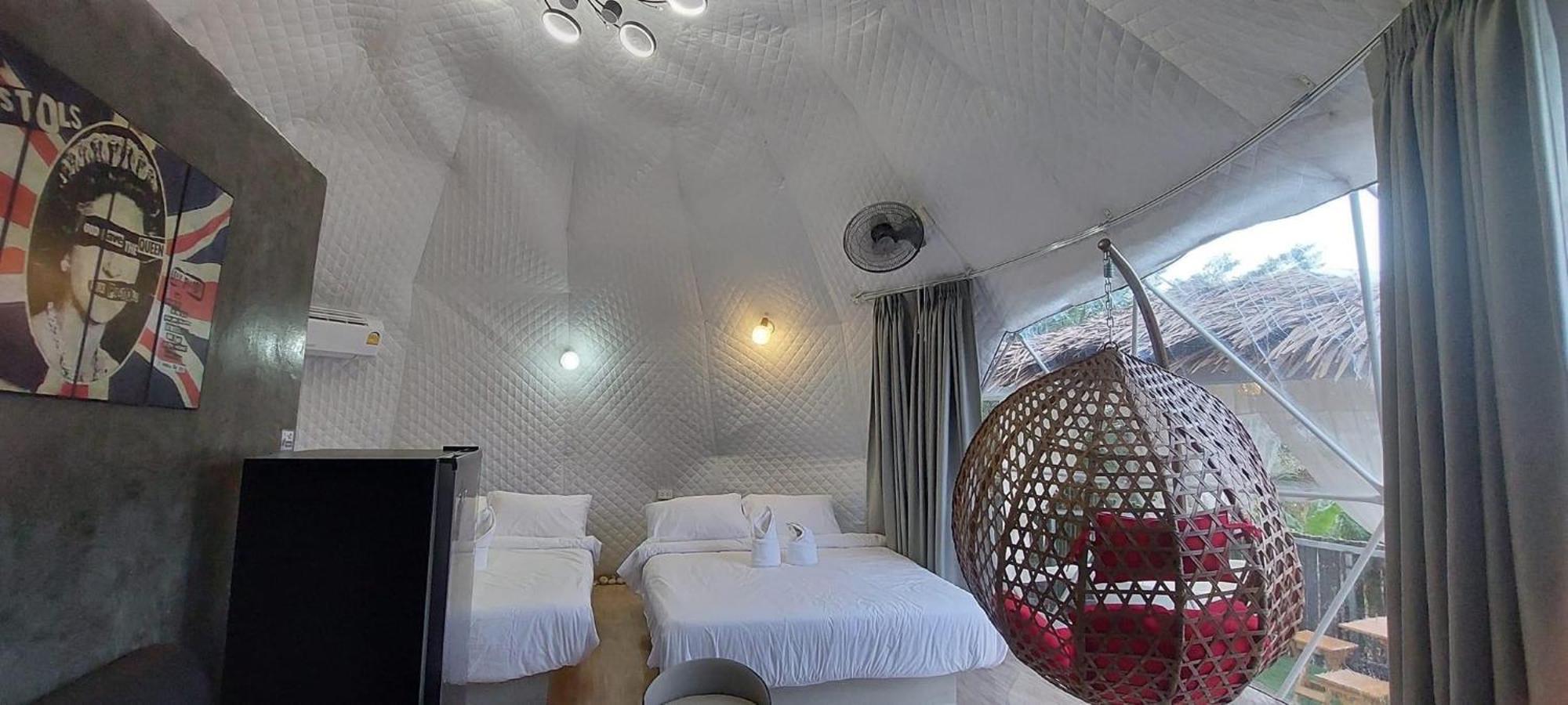 นรดีฮิวล์ รีสอร์ต เขาแผงม้า วังน้ำเขียว Hotel Ban Sap Bon  Exterior foto